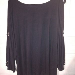 Cable and gauge sleeve detailed blouse